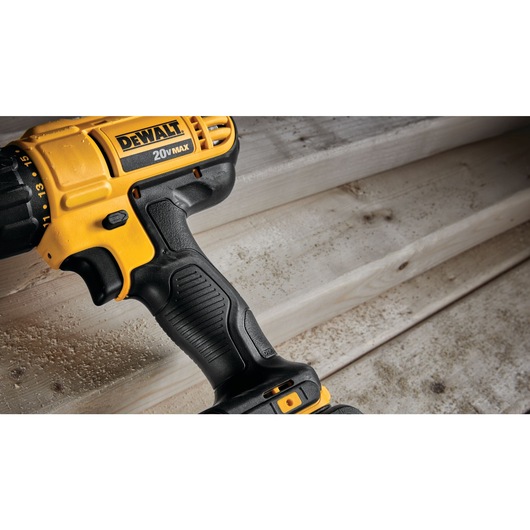 Ergonomic handle feature of Lithium Ion  Compact drill driver .