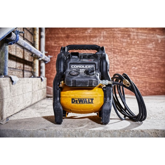 54V XR FLEXVOLT 10L compressor (zonder accu en lader)