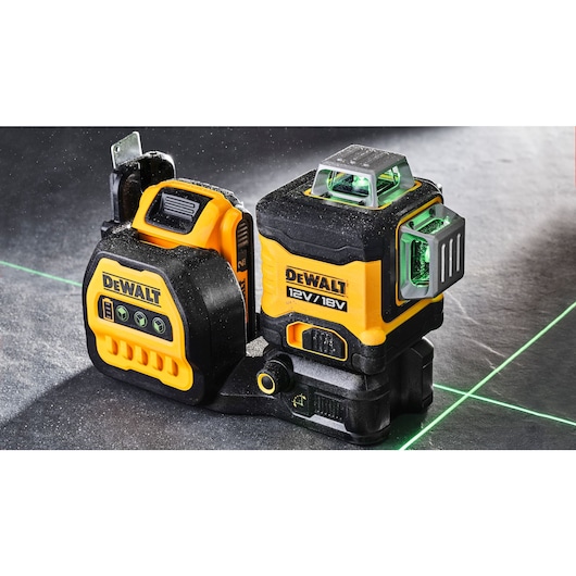 12V/18V XR zelfnivellerende 3x360° laser (groen)