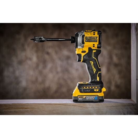 18V XR Brushless Compacte Slagmoeraanzetter - 1 X POWERSTACK