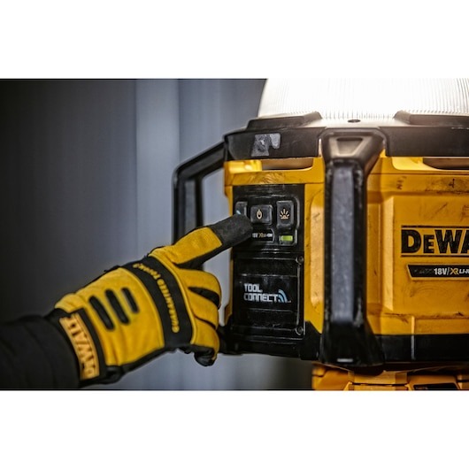 profile of Tool Connect all purpose cordless work light in use at a construction site profile of Tool Connect all purpose cordless work light in use at a construction site