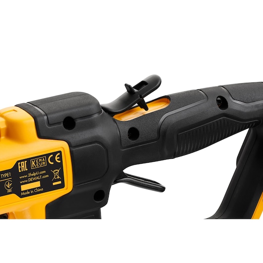 18V XR Brushless Taille-haie sur perche 1x 5.0Ah 18V XR Brushless Taille-haie sur perche 1x 5.0Ah