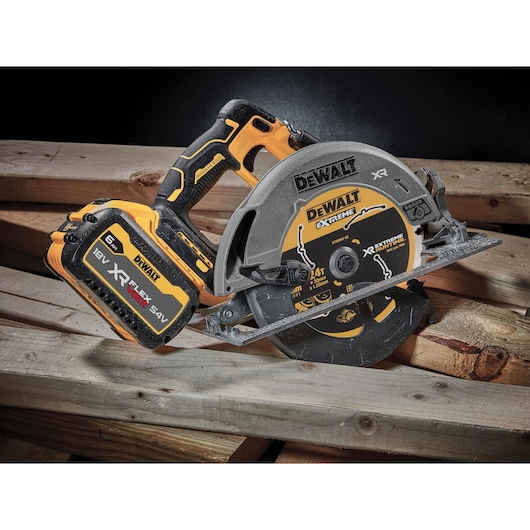 18V XR FLEXVOLT Advantage Scie circulaire 190mm en coffret TSTAK - sans accu ni chargeur