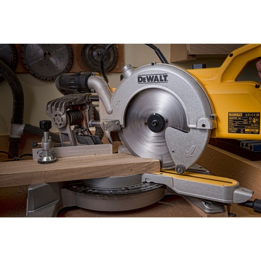 LSC 250x30x24D dent plate limiteur de coupe, positive 10° trait de lame 2,8mm LSC 250x30x24D dent plate limiteur de coupe, positive 10° trait de lame 2,8mm