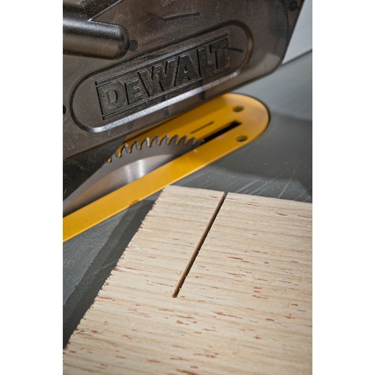 CZB 250x30x30t, wisseltand, positief 10°, kerf 3,0mm CZB 250x30x30t, wisseltand, positief 10°, kerf 3,0mm
